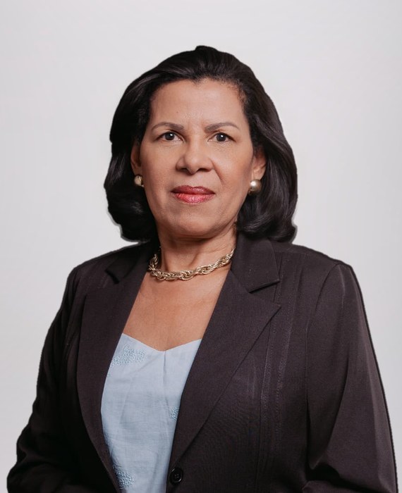 Dra. Luzia Magalhães
